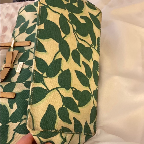 Kate Spade Green and White Botanical Tote - Picture 15 of 16